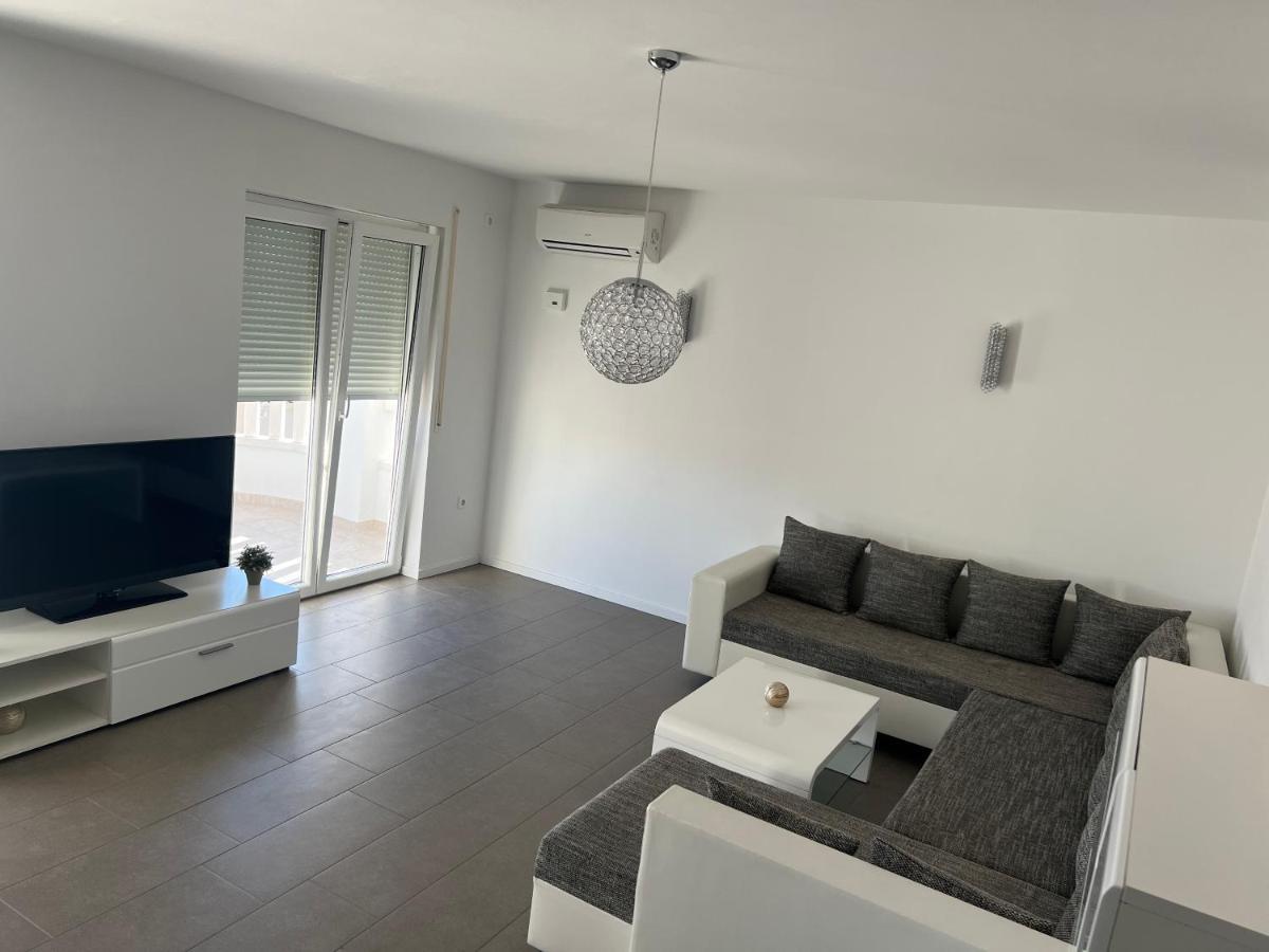 Cala Apartments Stanici Exteriör bild